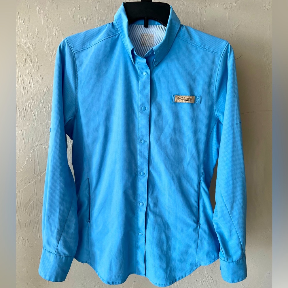 EUC Women’s Columbia PFG light blue long sleeve shirt Sz Small